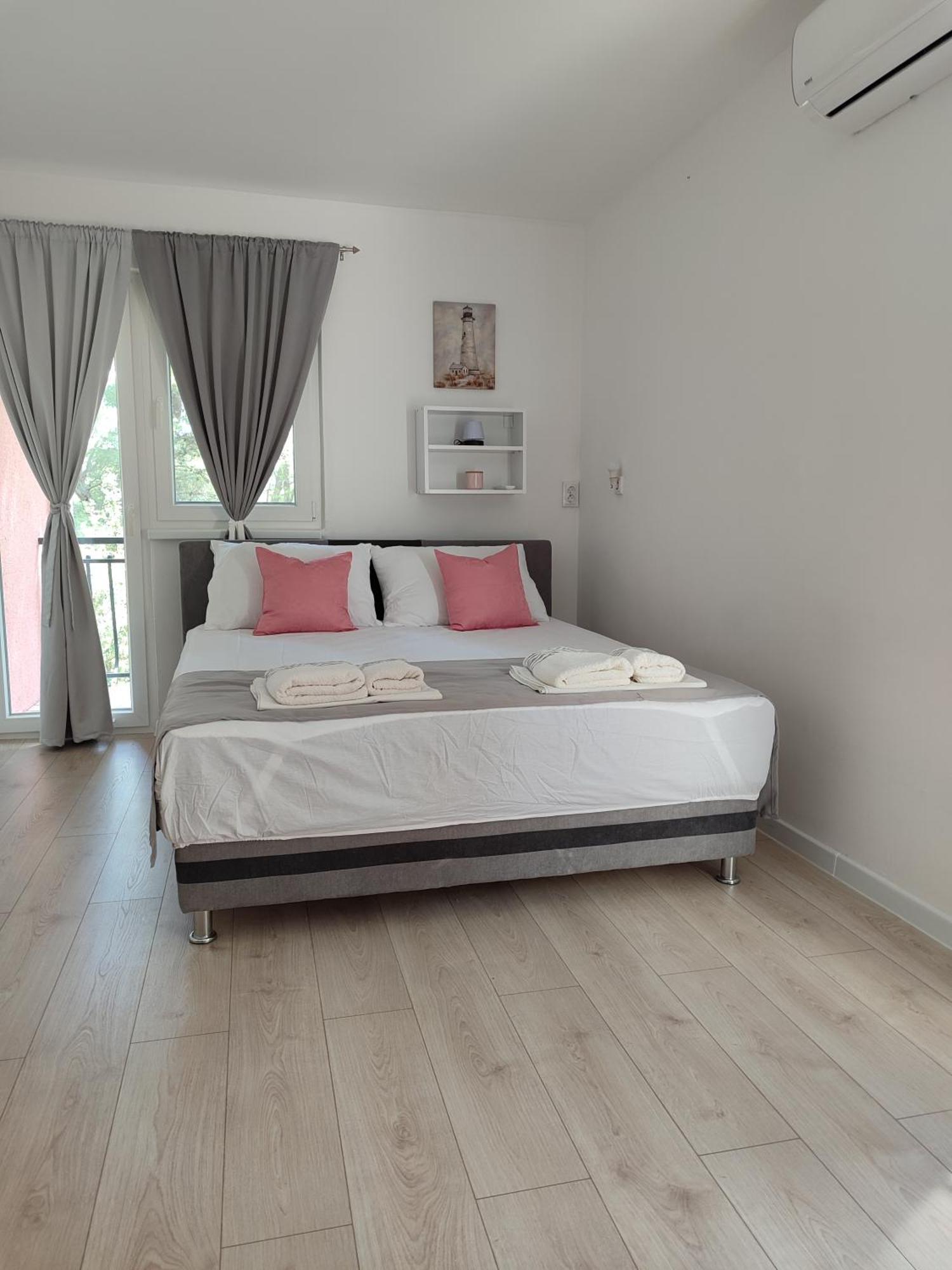 Glibic Apartment *