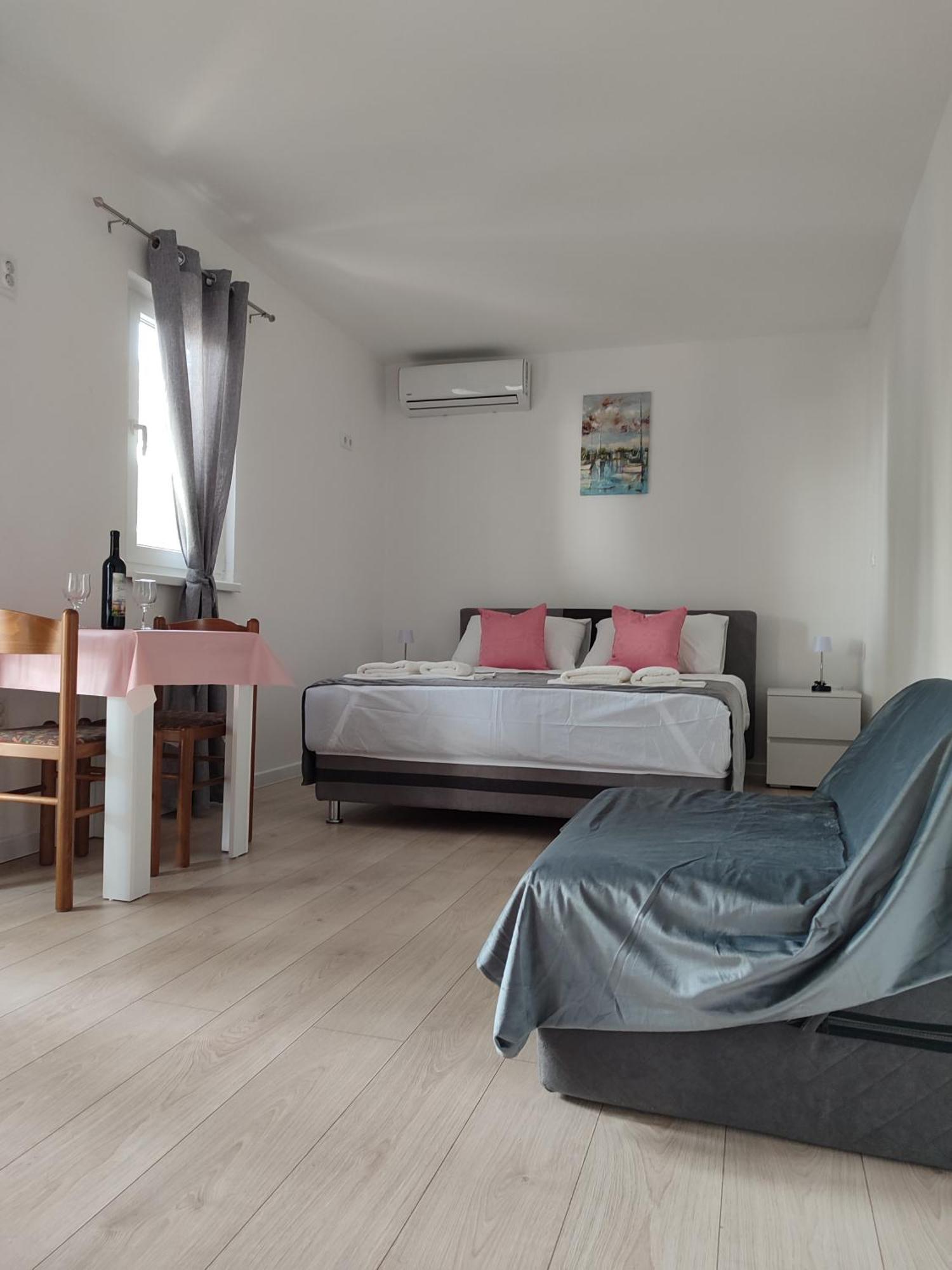 Glibic Apartment *