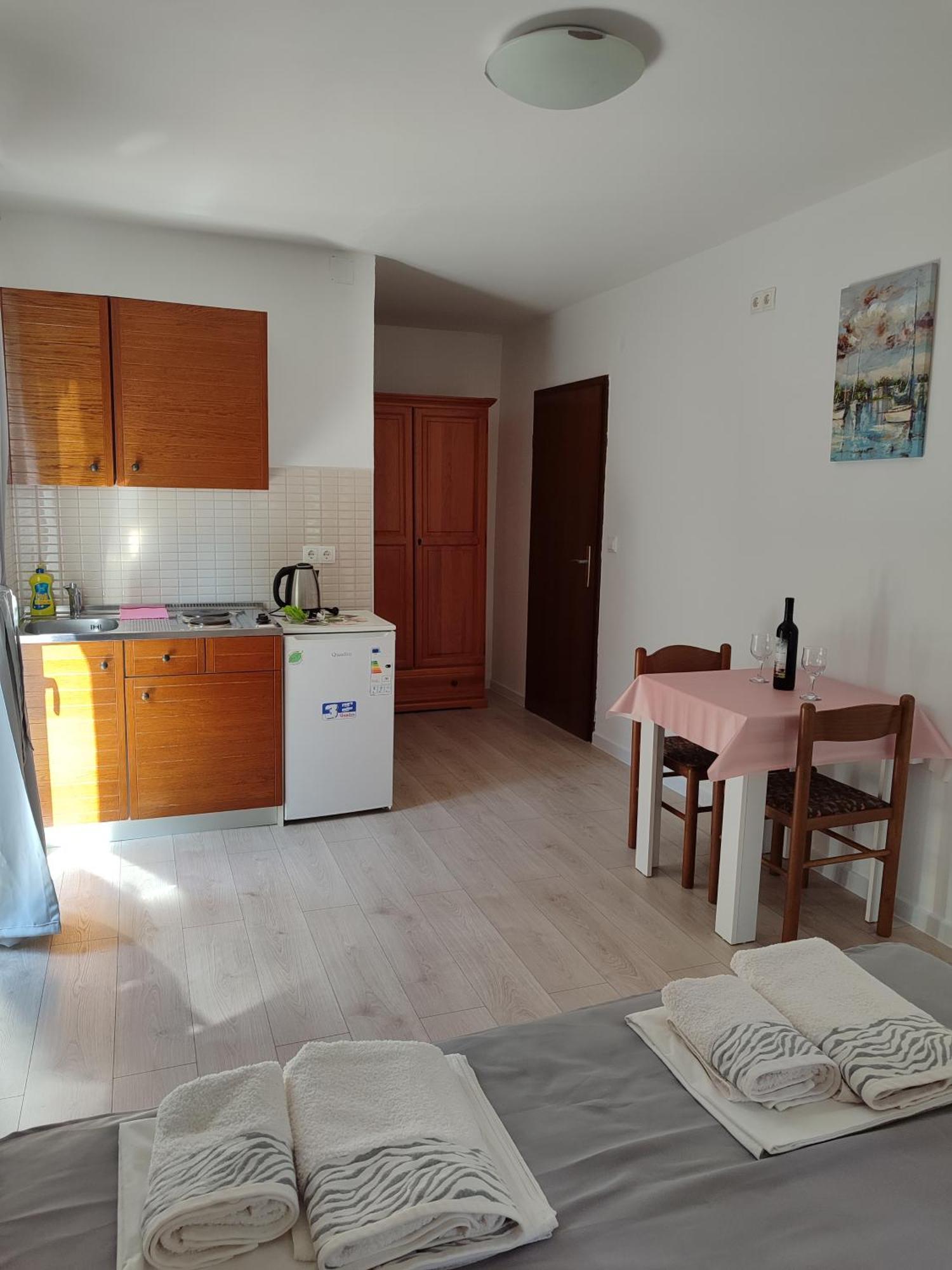 Apartment Glibic *